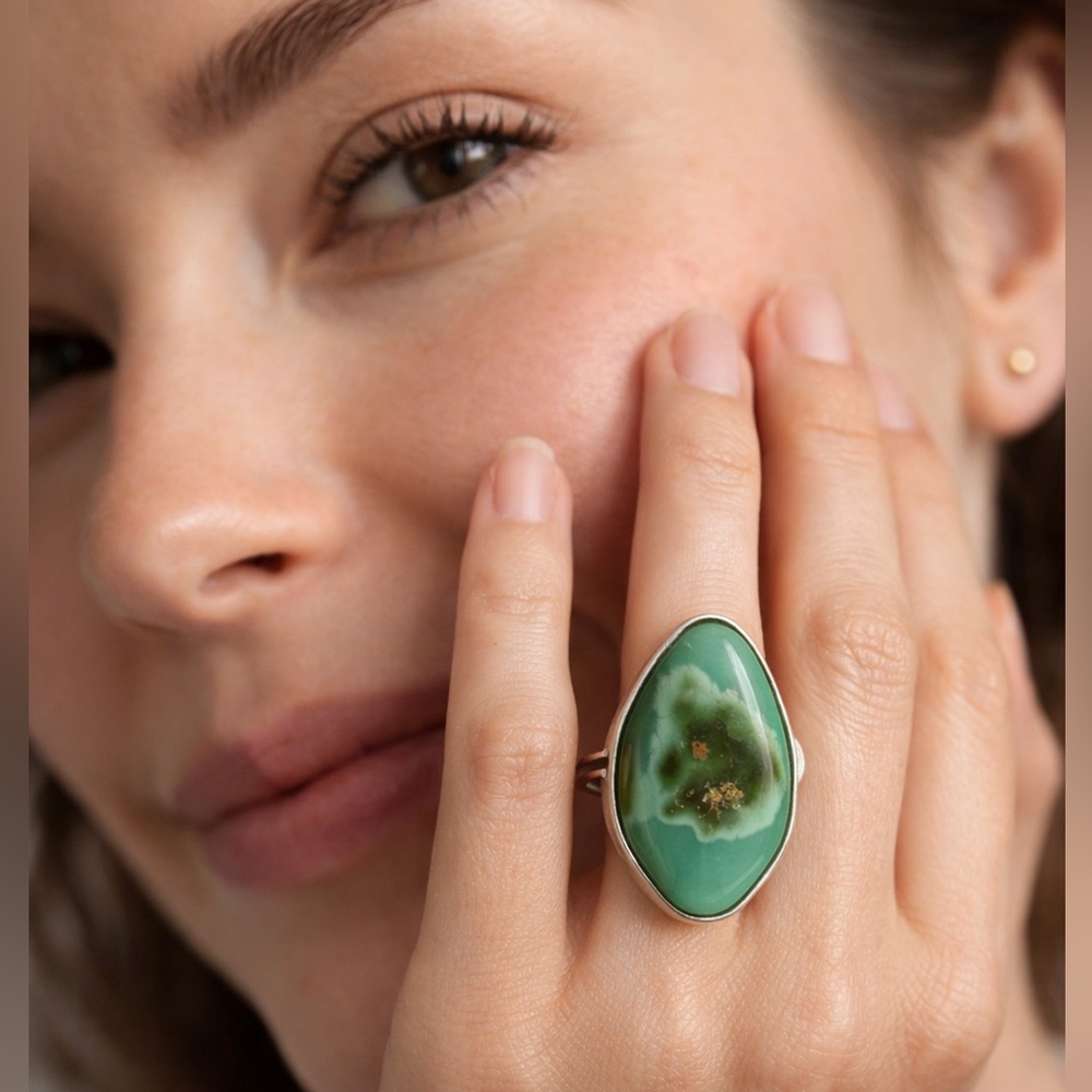 Green Druzy Agate Teardrop Statement Ring Size 6 Silver Tone Natural Stone